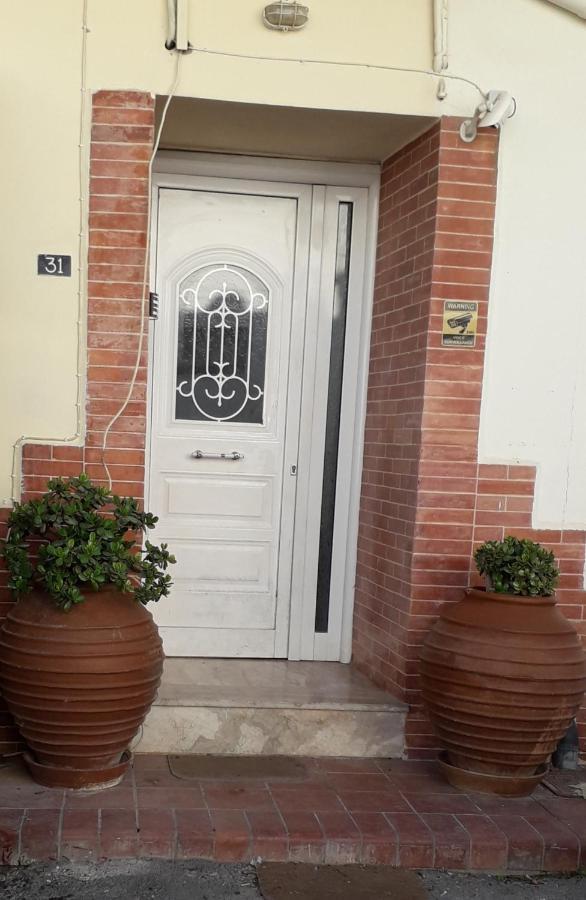 Safe & Cool Apartment Heraclión Exterior foto